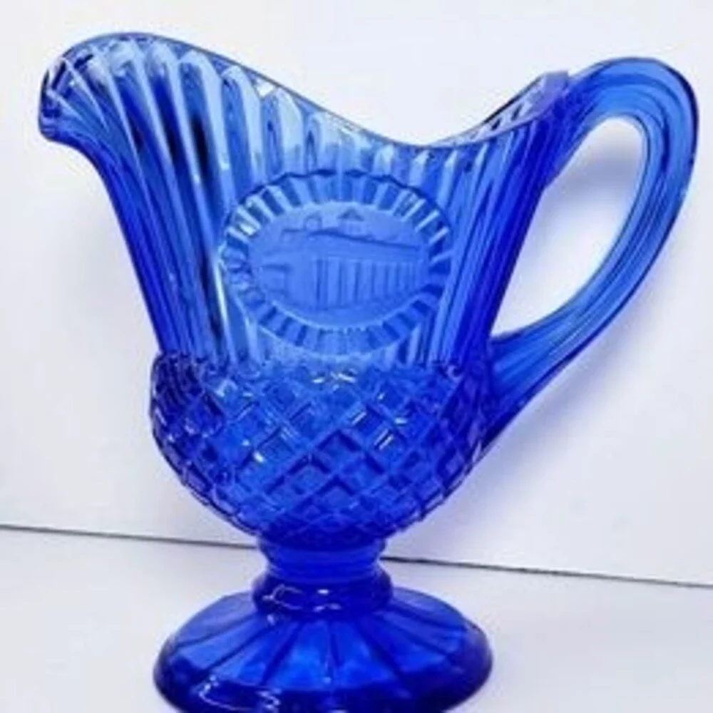 Fostoria Blue Glass Footed Mt Vernon Gravy Boat or Creamer 1976 Avon